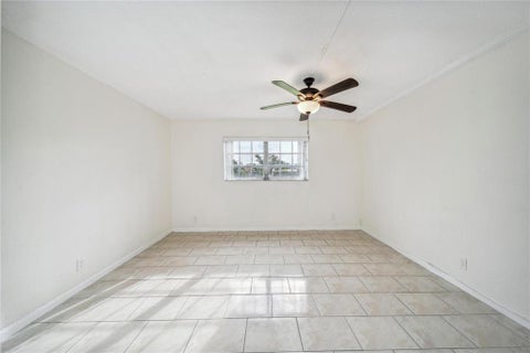 Tiny photo for 3475 Broken Woods Drive #102, Coral Springs, FL 33065 (MLS # B26006934)