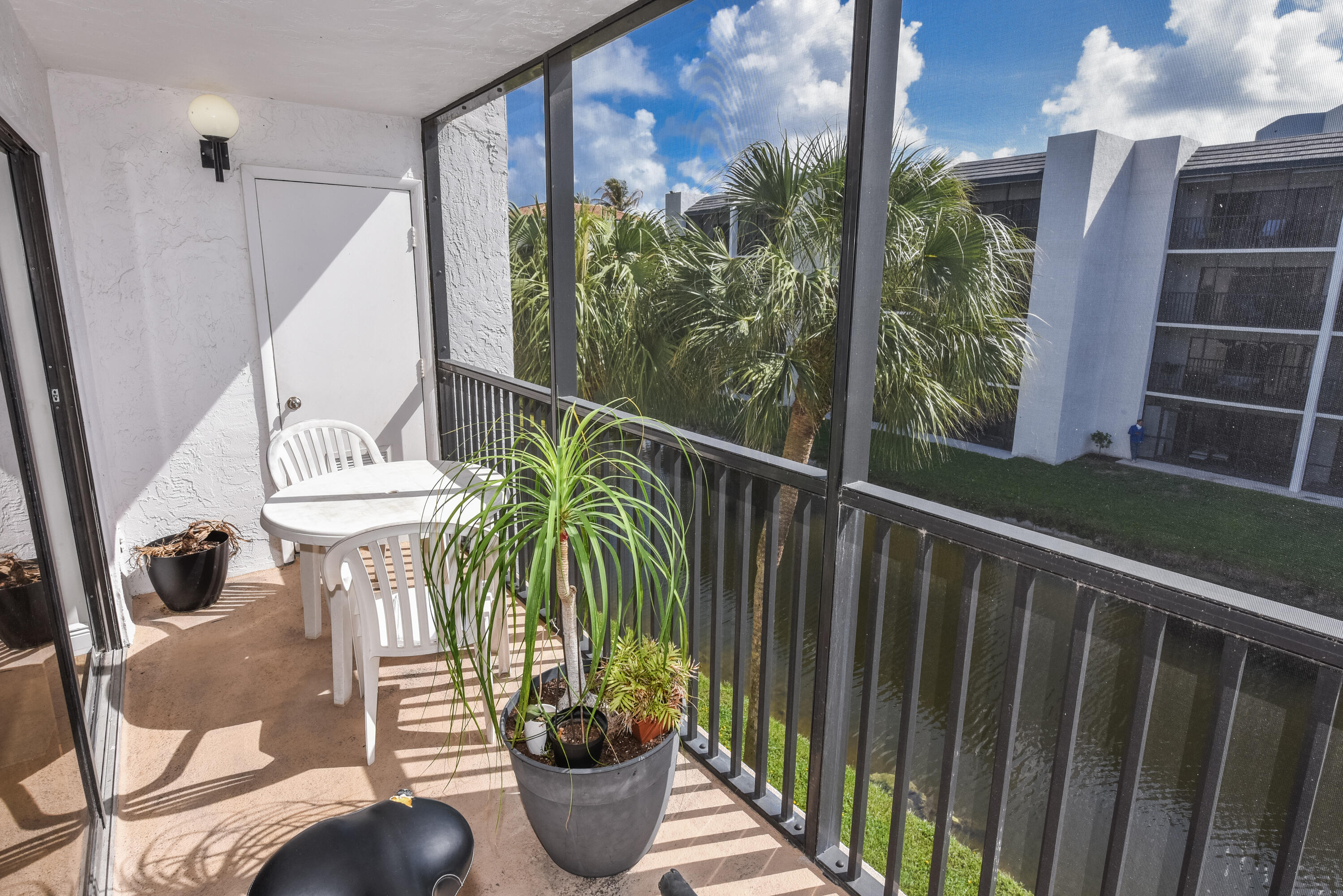 JUPITER OCEAN AND RACQUET CLUB - Residential Lease