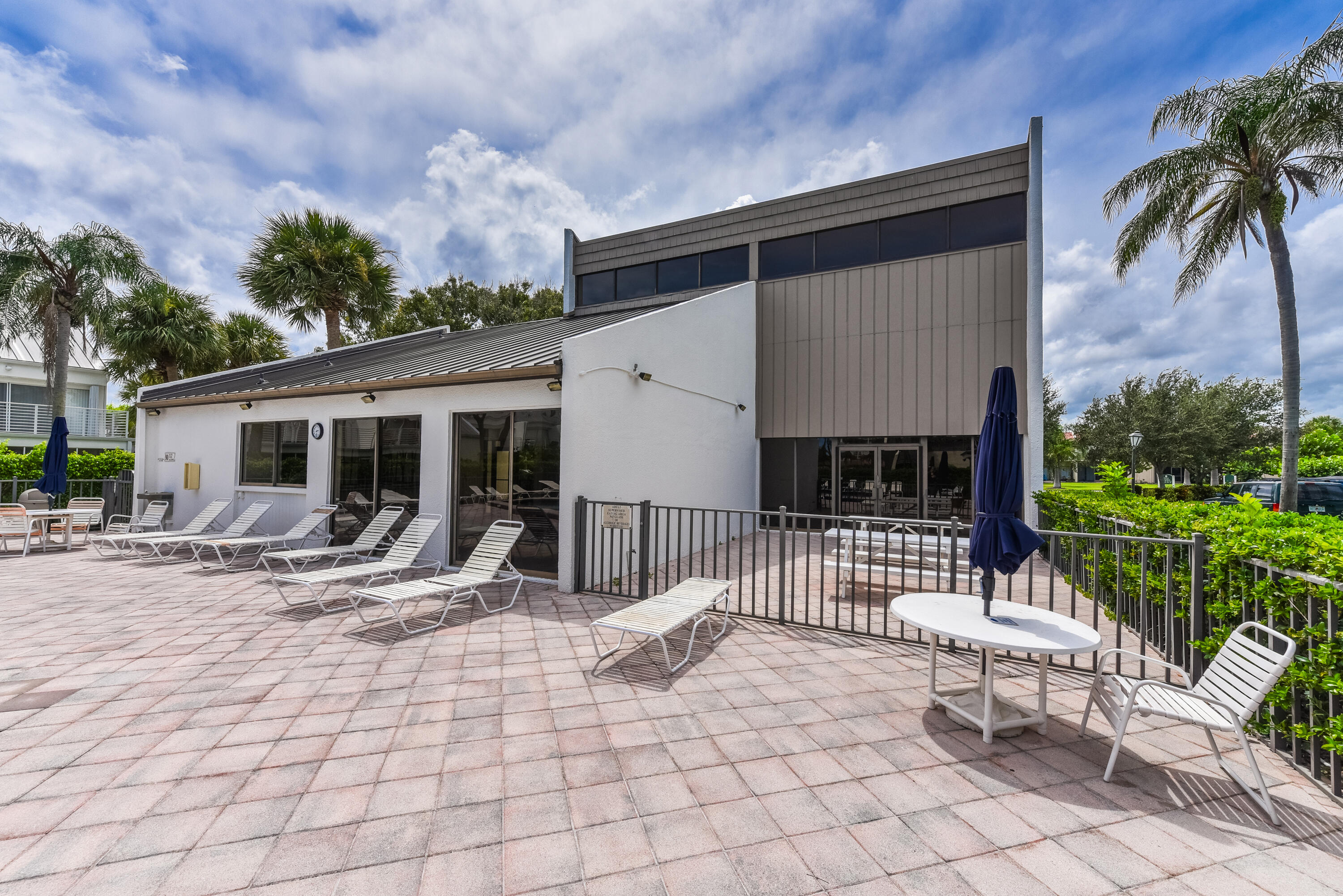 JUPITER OCEAN AND RACQUET CLUB - Residential Lease