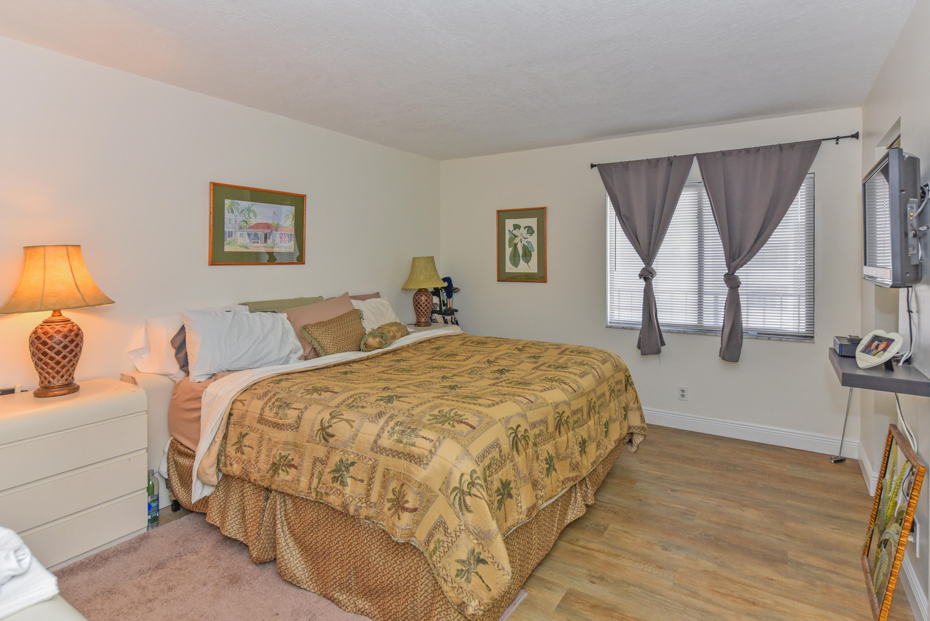 JUPITER OCEAN AND RACQUET CLUB - Residential Lease