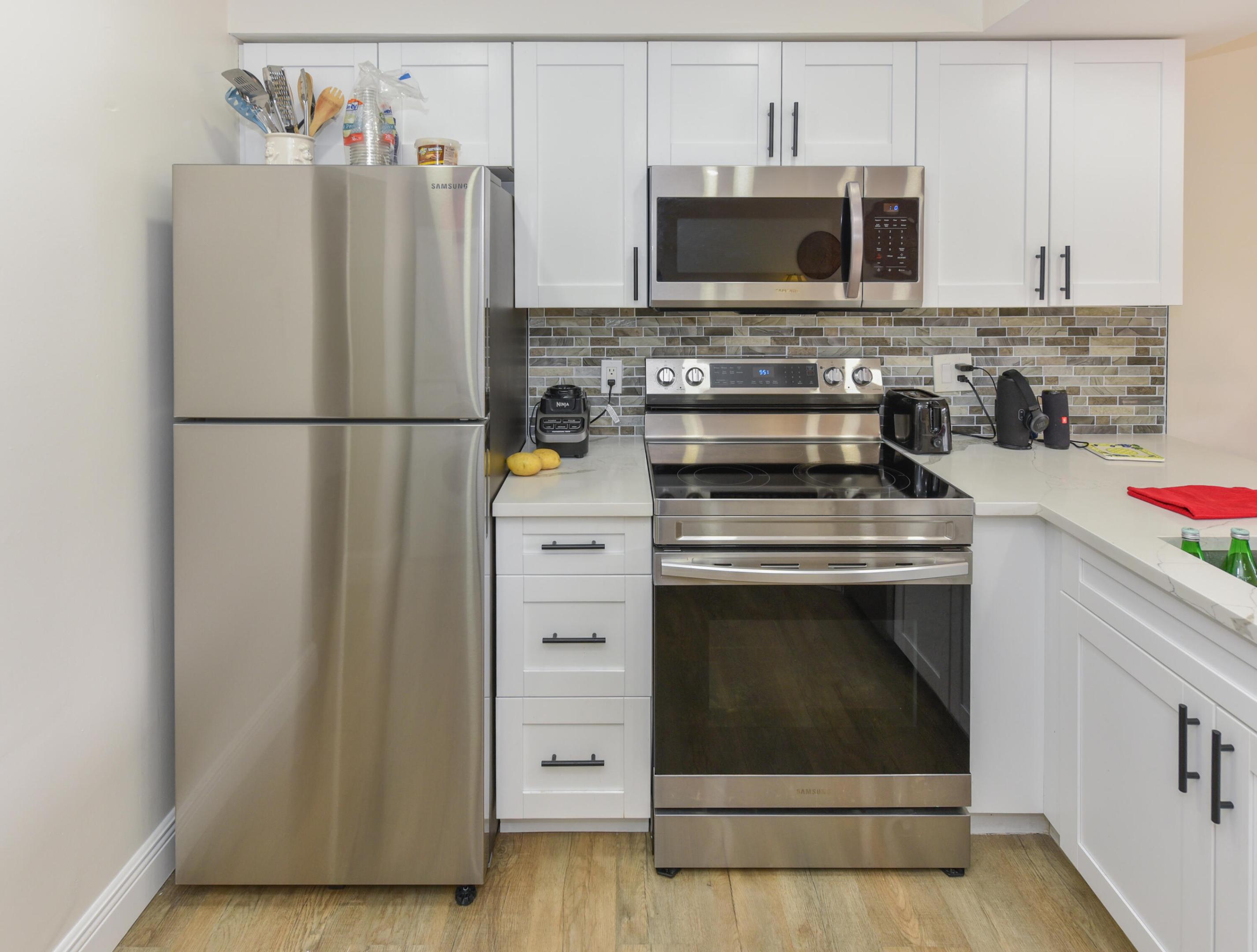 JUPITER OCEAN AND RACQUET CLUB - Residential Lease