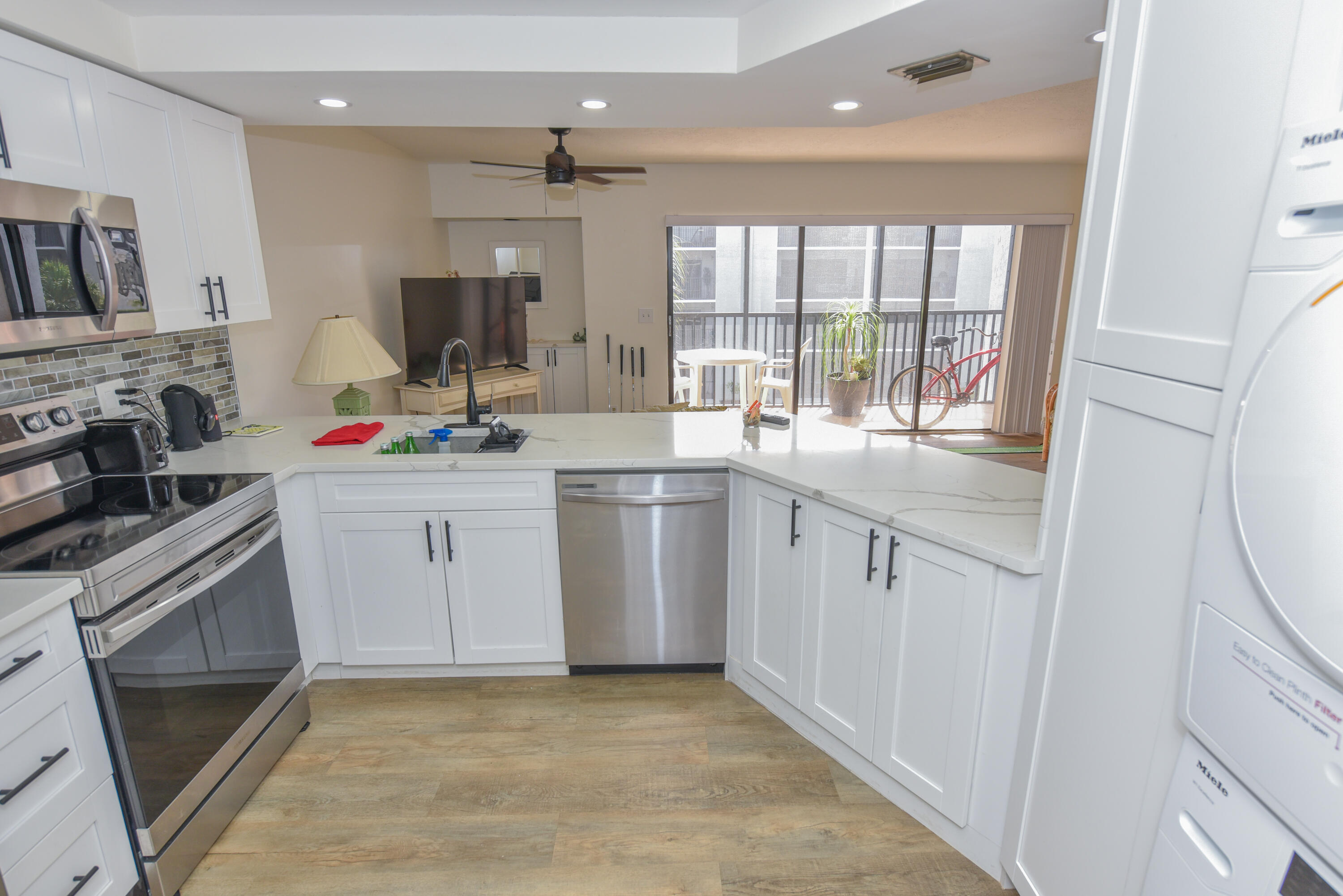 JUPITER OCEAN AND RACQUET CLUB - Residential Lease