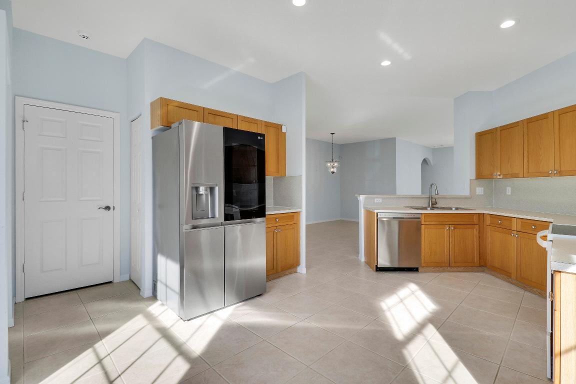 LAKEFOREST AT ST LUCIE WEST PHASE VI - Residential