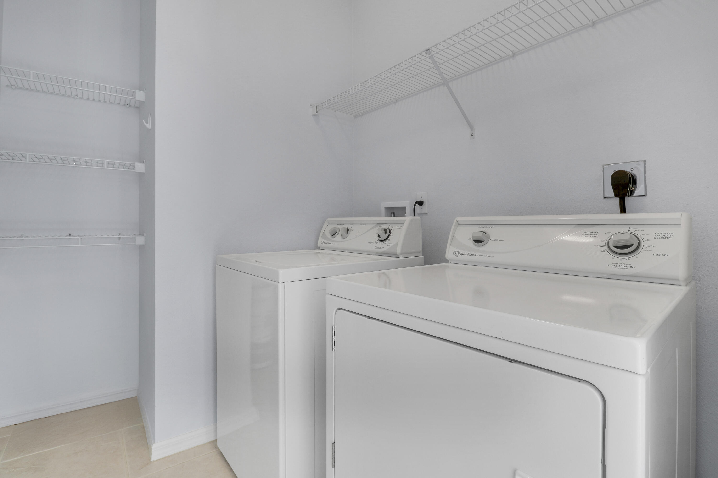 LAKEFOREST AT ST LUCIE WEST PHASE VI - Residential