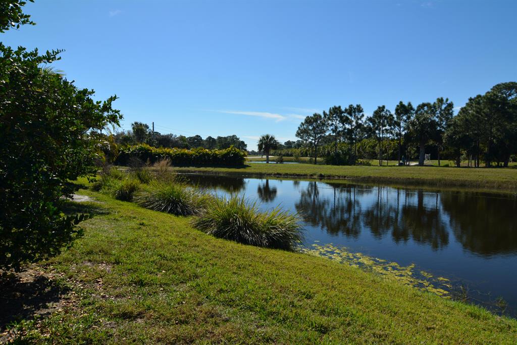 LAKEFOREST POINTE REPLAT - Residential