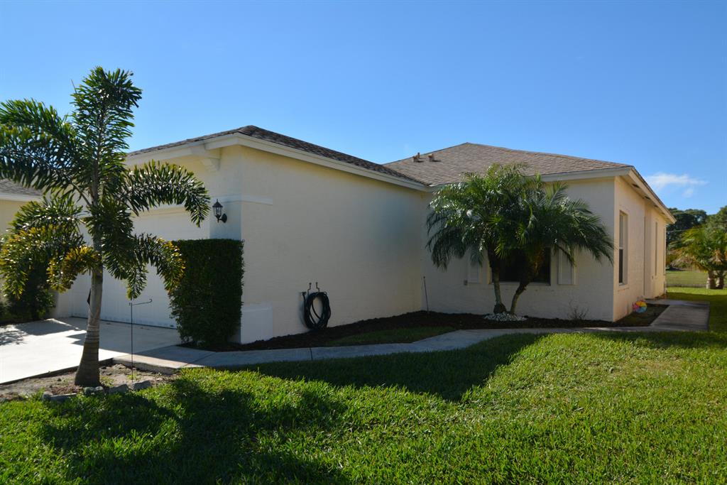 LAKEFOREST POINTE REPLAT - Residential