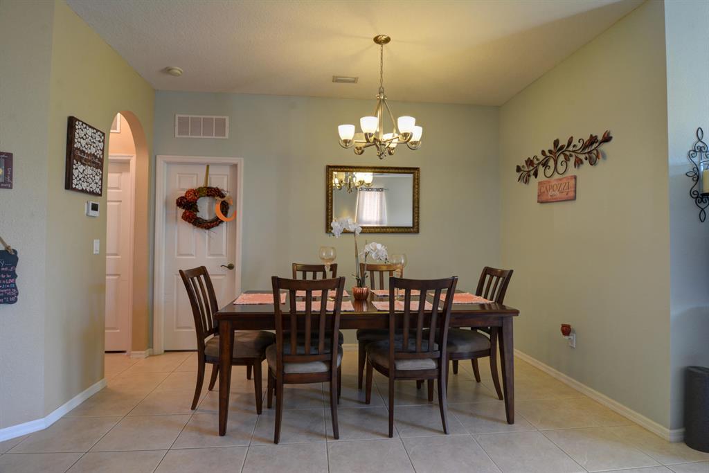 LAKEFOREST POINTE REPLAT - Residential