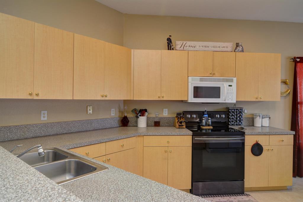 LAKEFOREST POINTE REPLAT - Residential