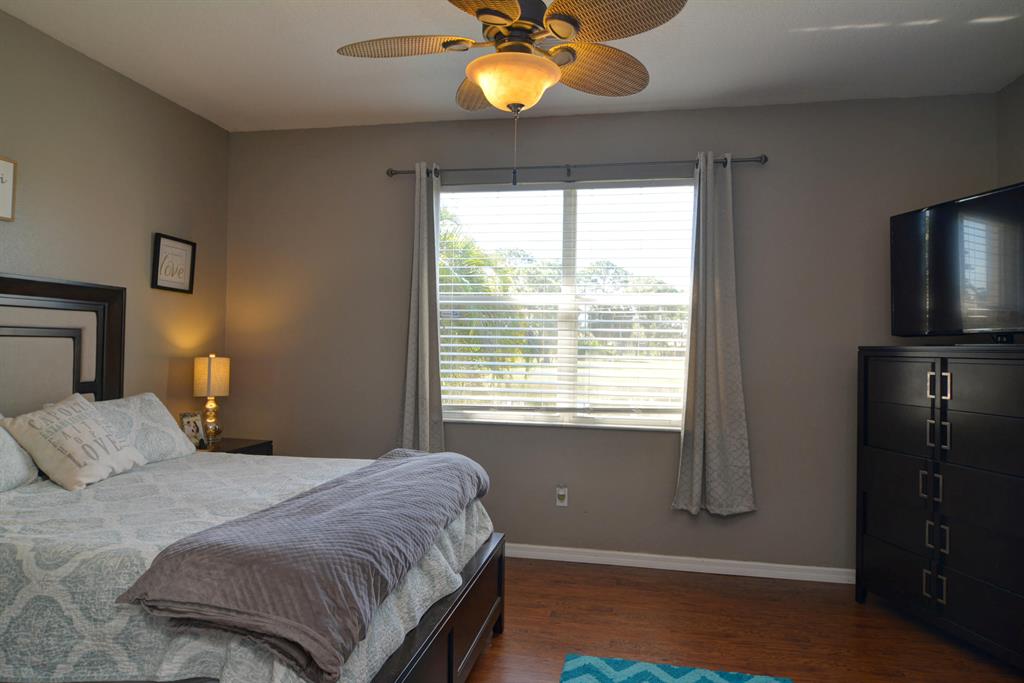 LAKEFOREST POINTE REPLAT - Residential