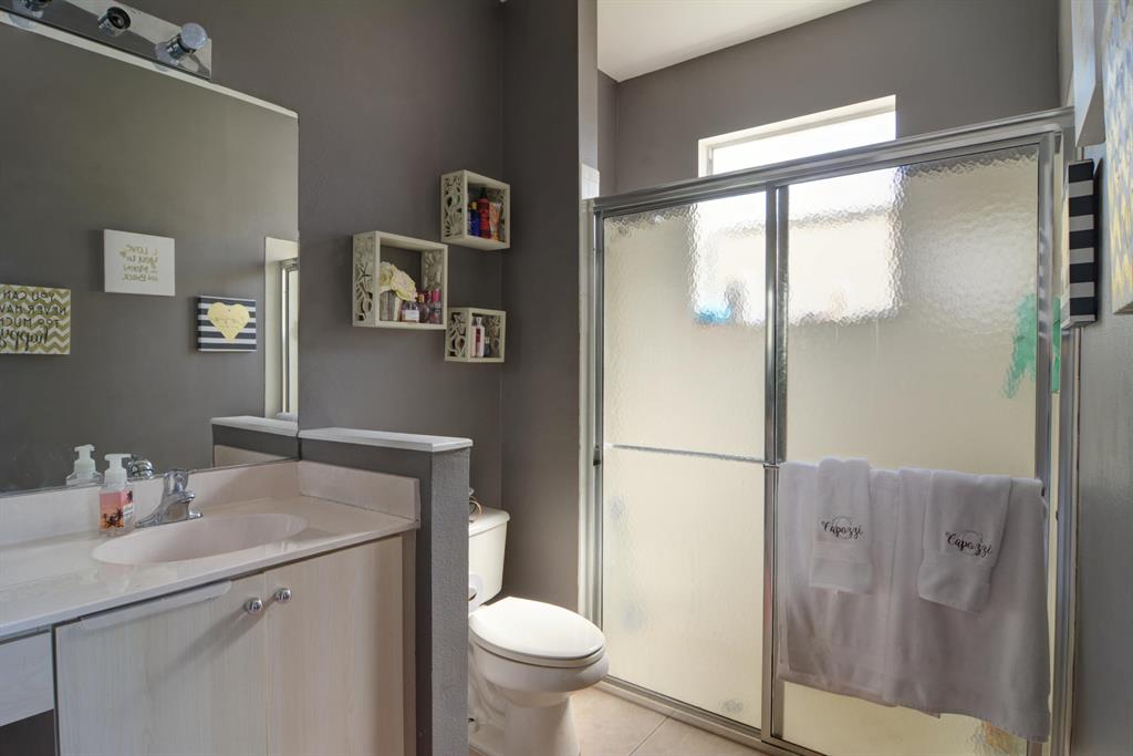 LAKEFOREST POINTE REPLAT - Residential