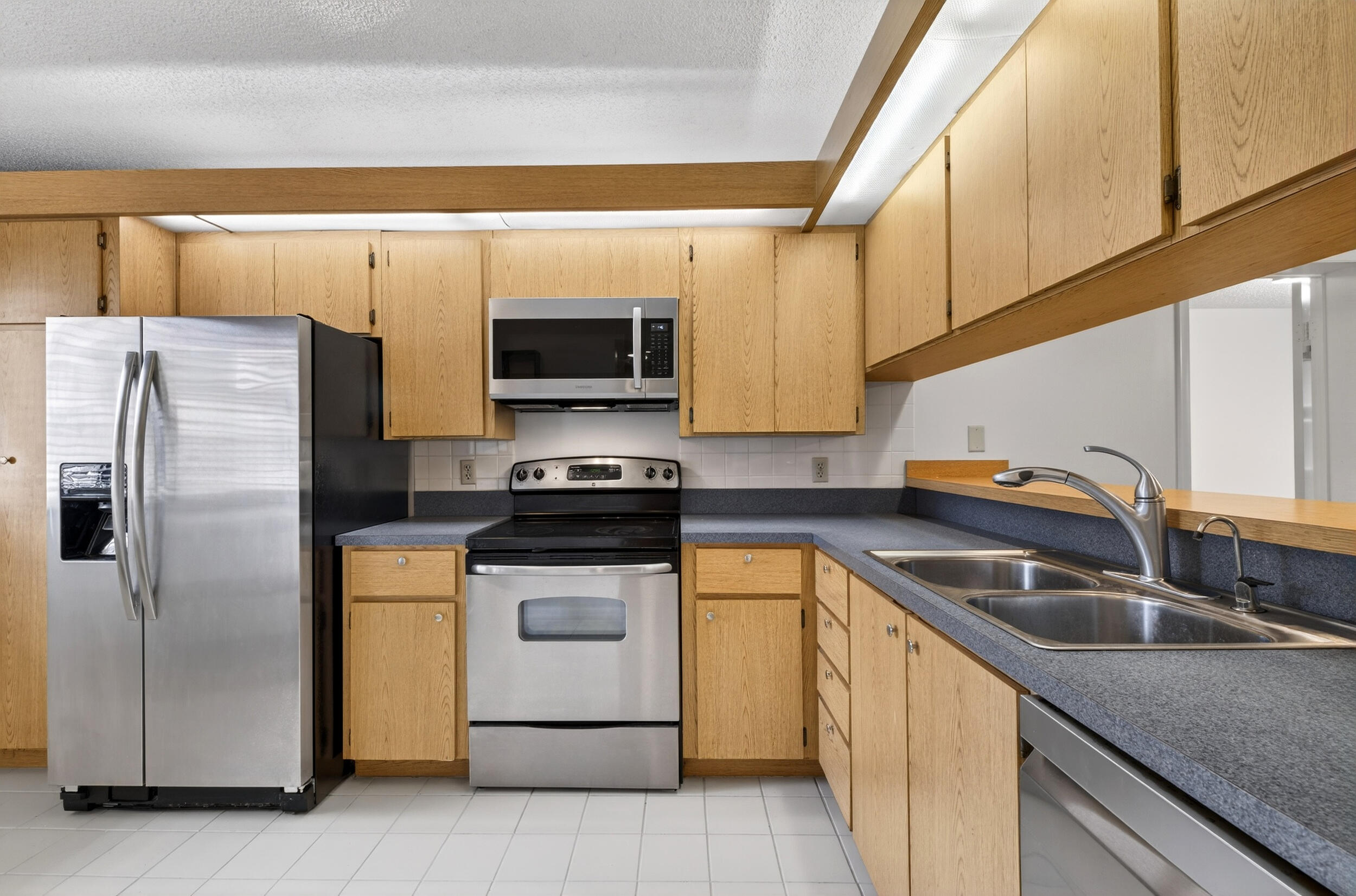 WHITEHALL VILLAGE - Residential Lease