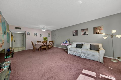Tiny photo for 6731 Cypress Road #402, Plantation, FL 33317 (MLS # B26000600)