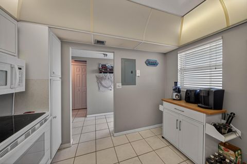 Tiny photo for 6731 Cypress Road #402, Plantation, FL 33317 (MLS # B26000600)