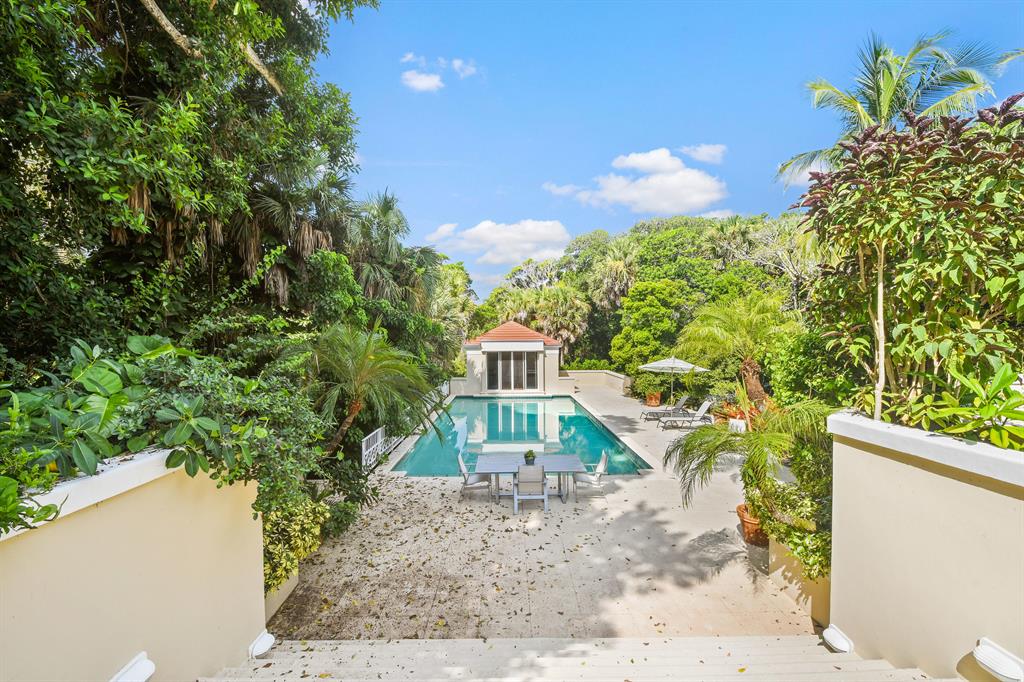 BLOWING ROCKS NO 2 - Residential