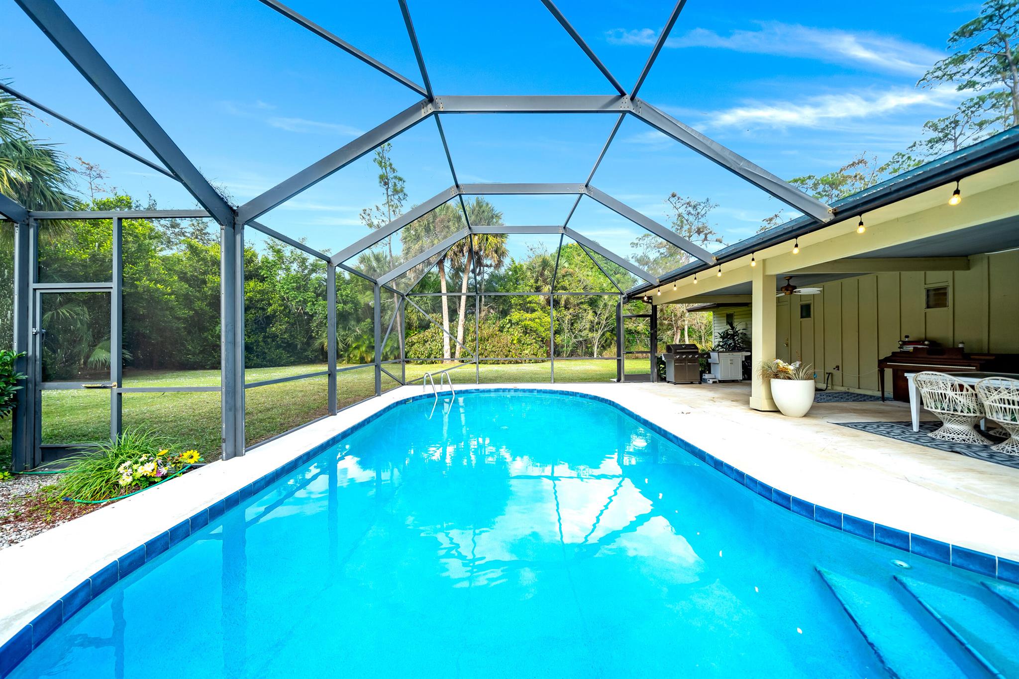 PALM BEACH LITTLE RANCHES - Residential