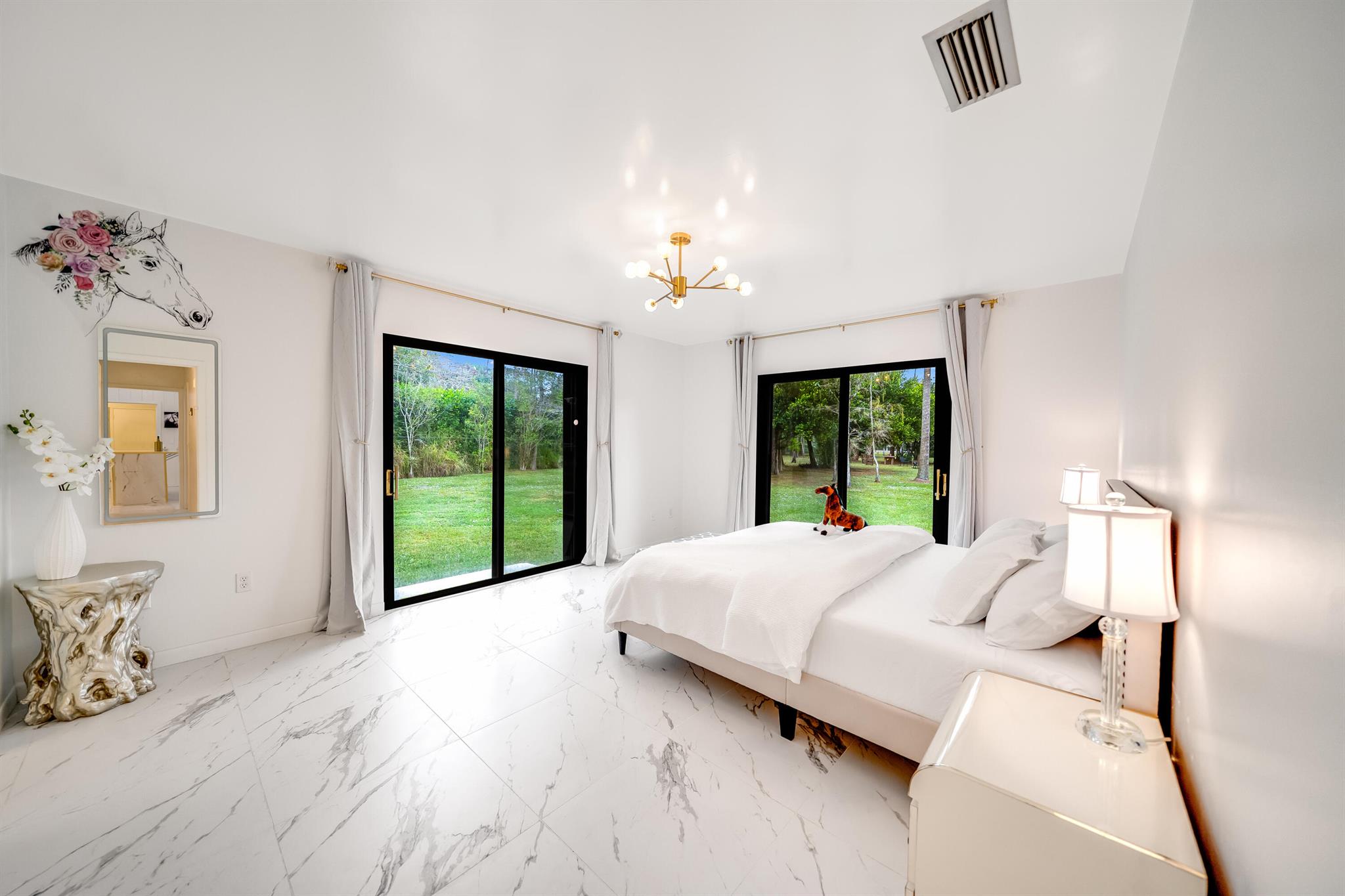 PALM BEACH LITTLE RANCHES - Residential