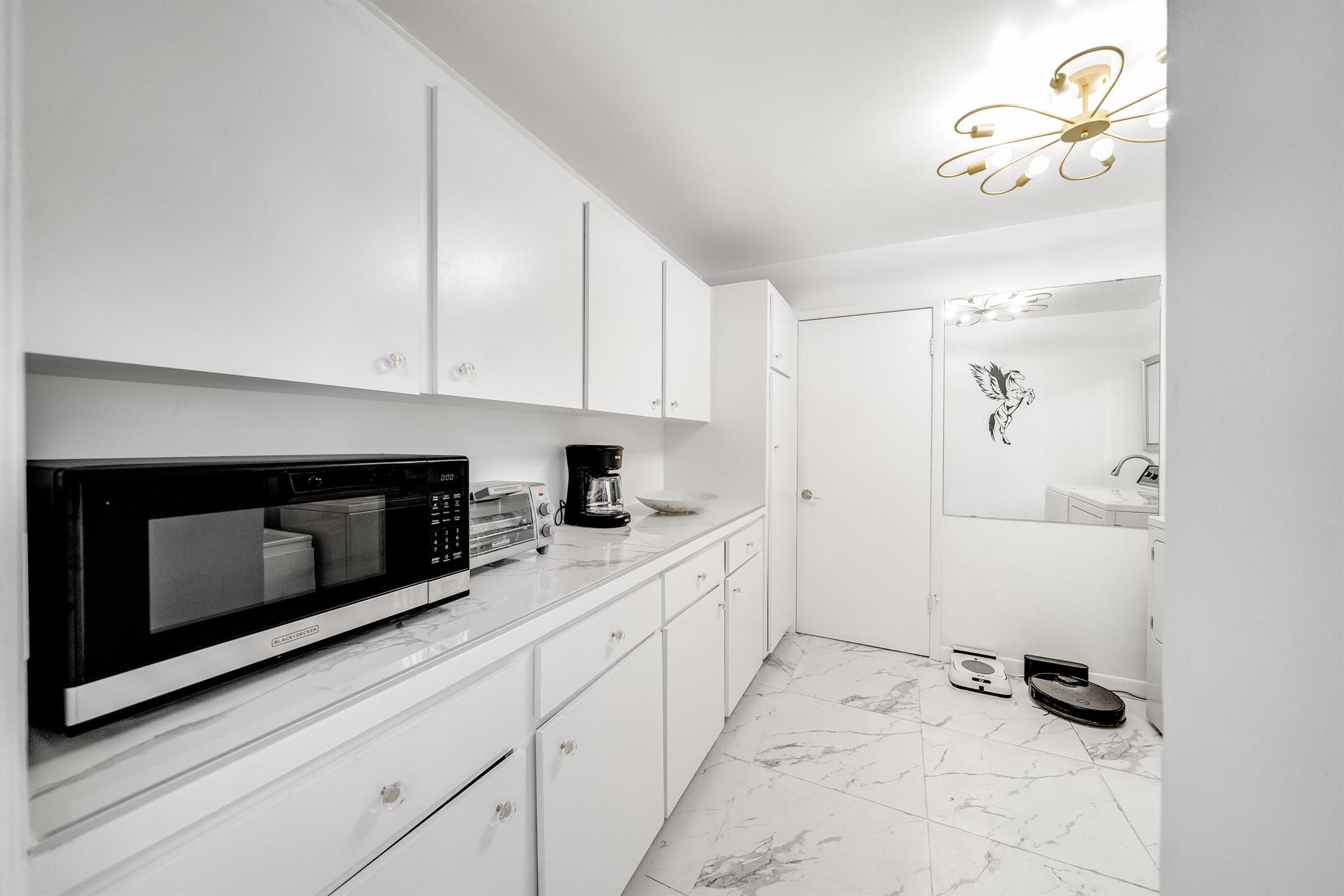 PALM BEACH LITTLE RANCHES - Residential