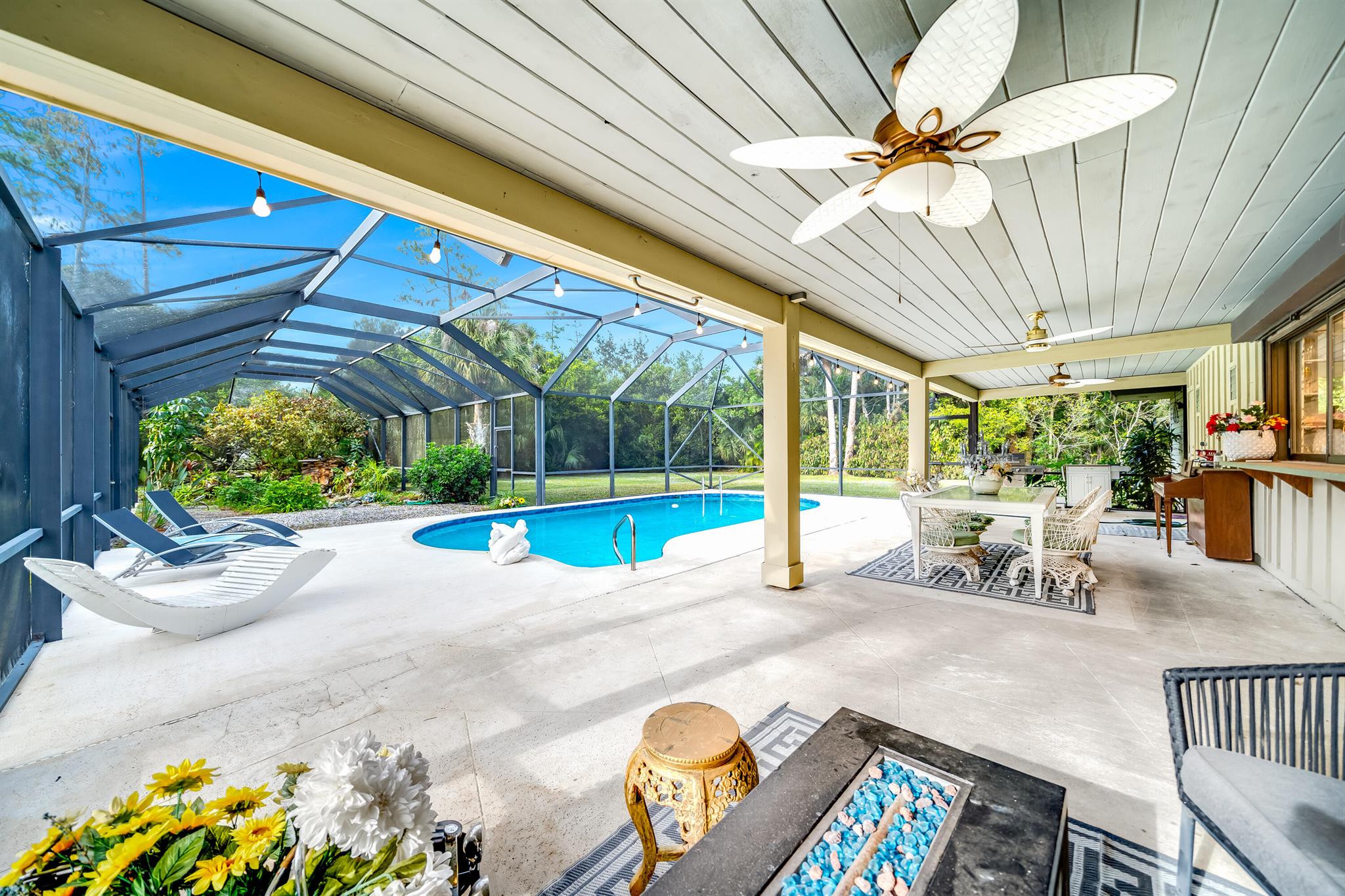 PALM BEACH LITTLE RANCHES - Residential