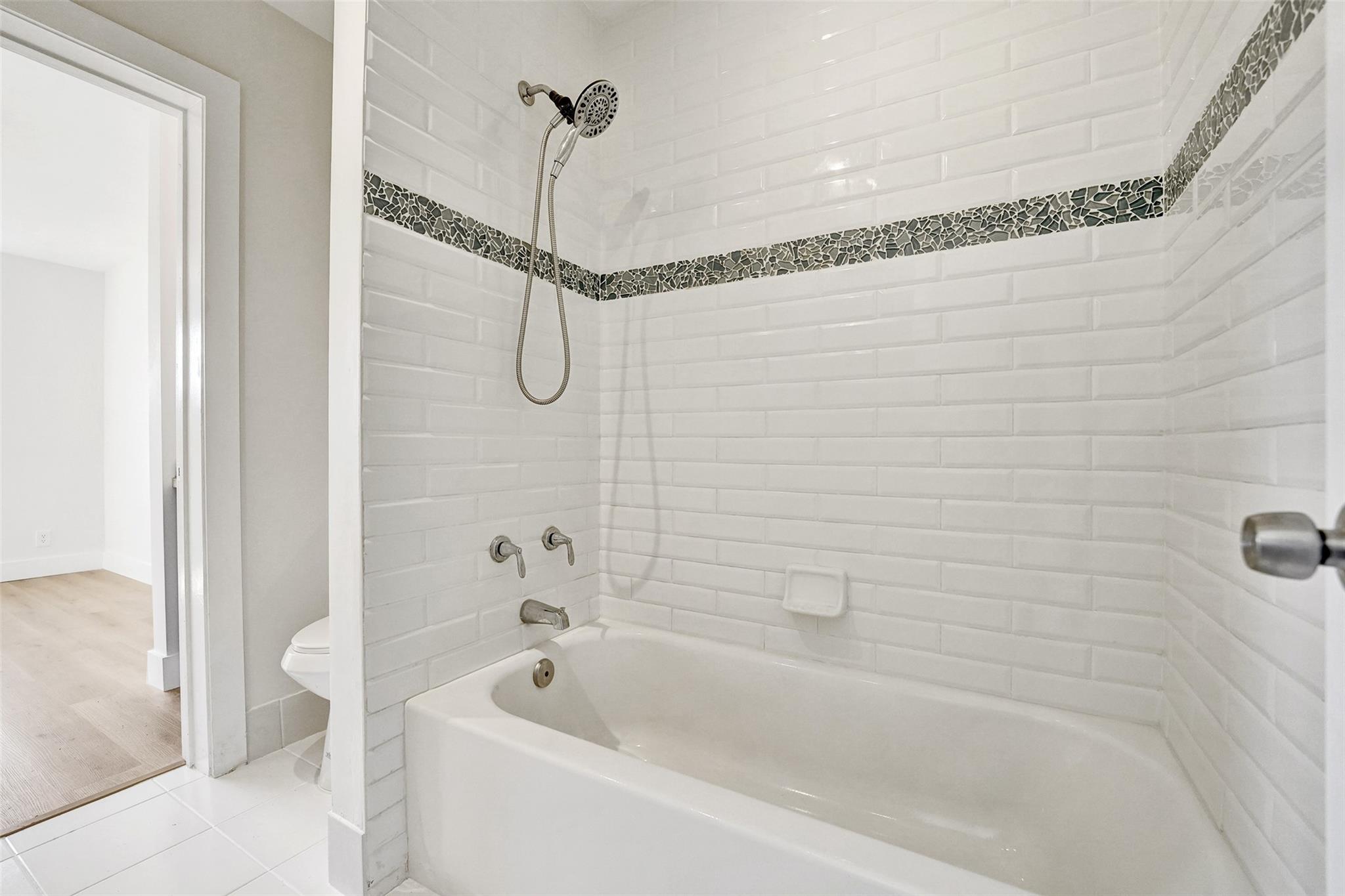 CYPRESS-THIRD PLAT - Residential Lease