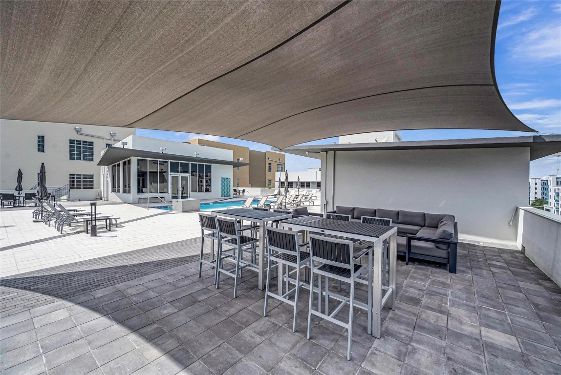 avenue lofts - Residential