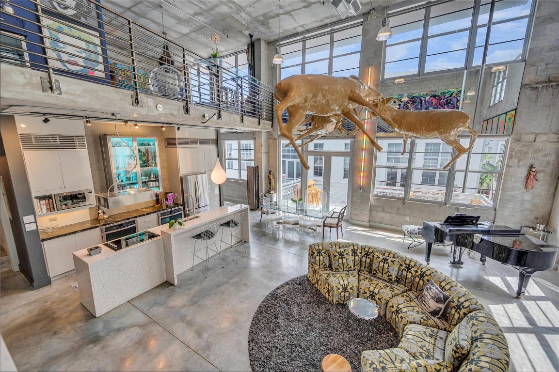 avenue lofts - Residential