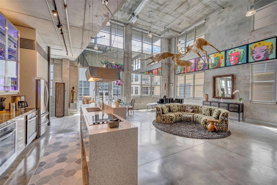 avenue lofts - Residential