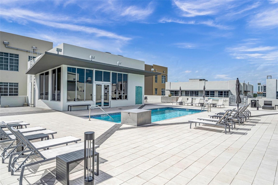 avenue lofts - Residential