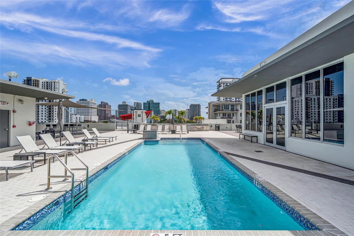 avenue lofts - Residential