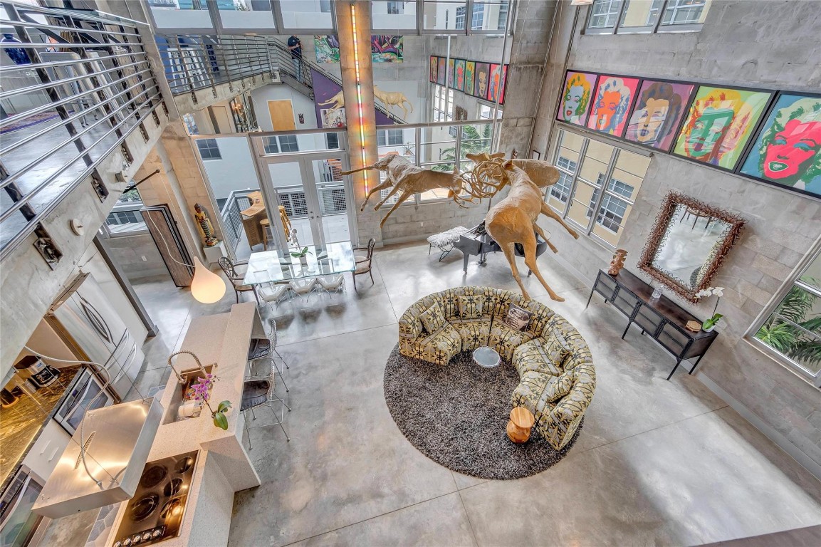 avenue lofts - Residential