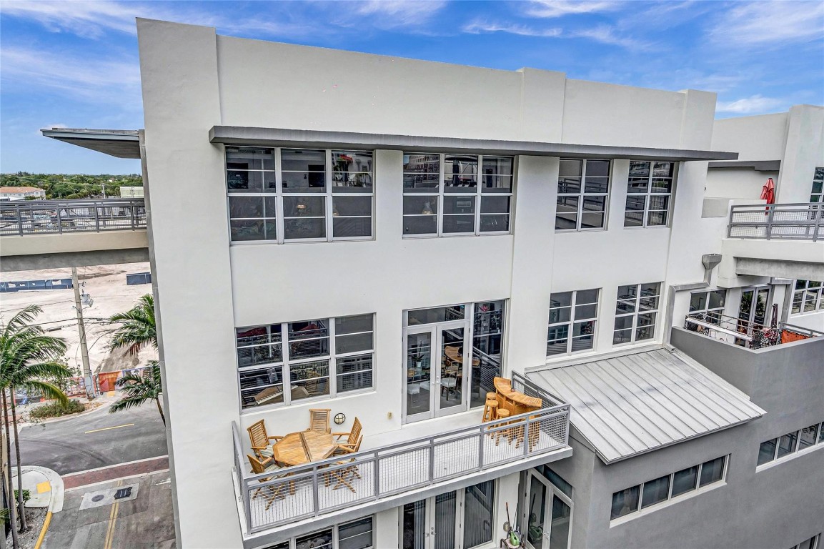 avenue lofts - Residential
