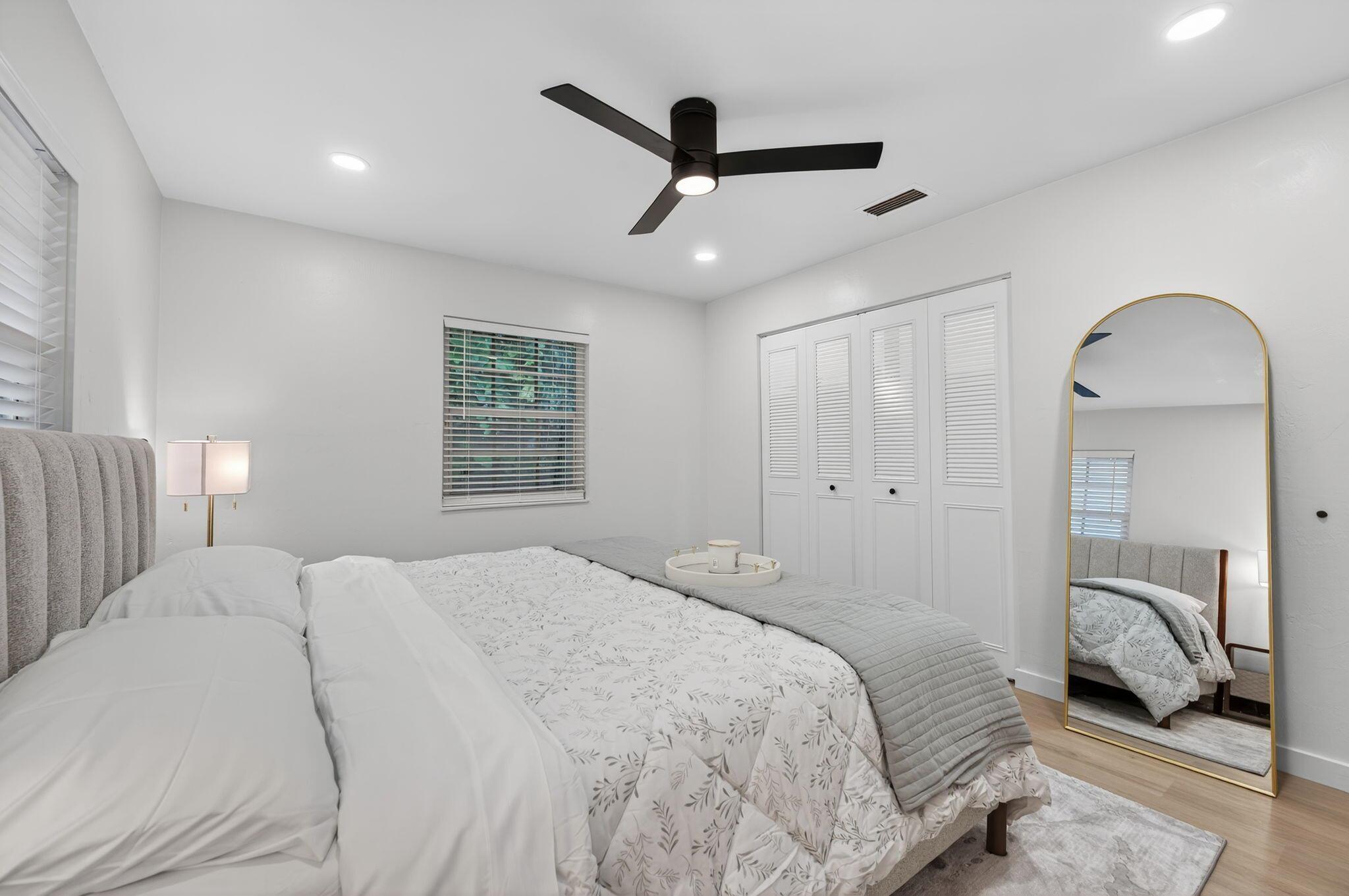 TROPIC ISLE - Residential Lease
