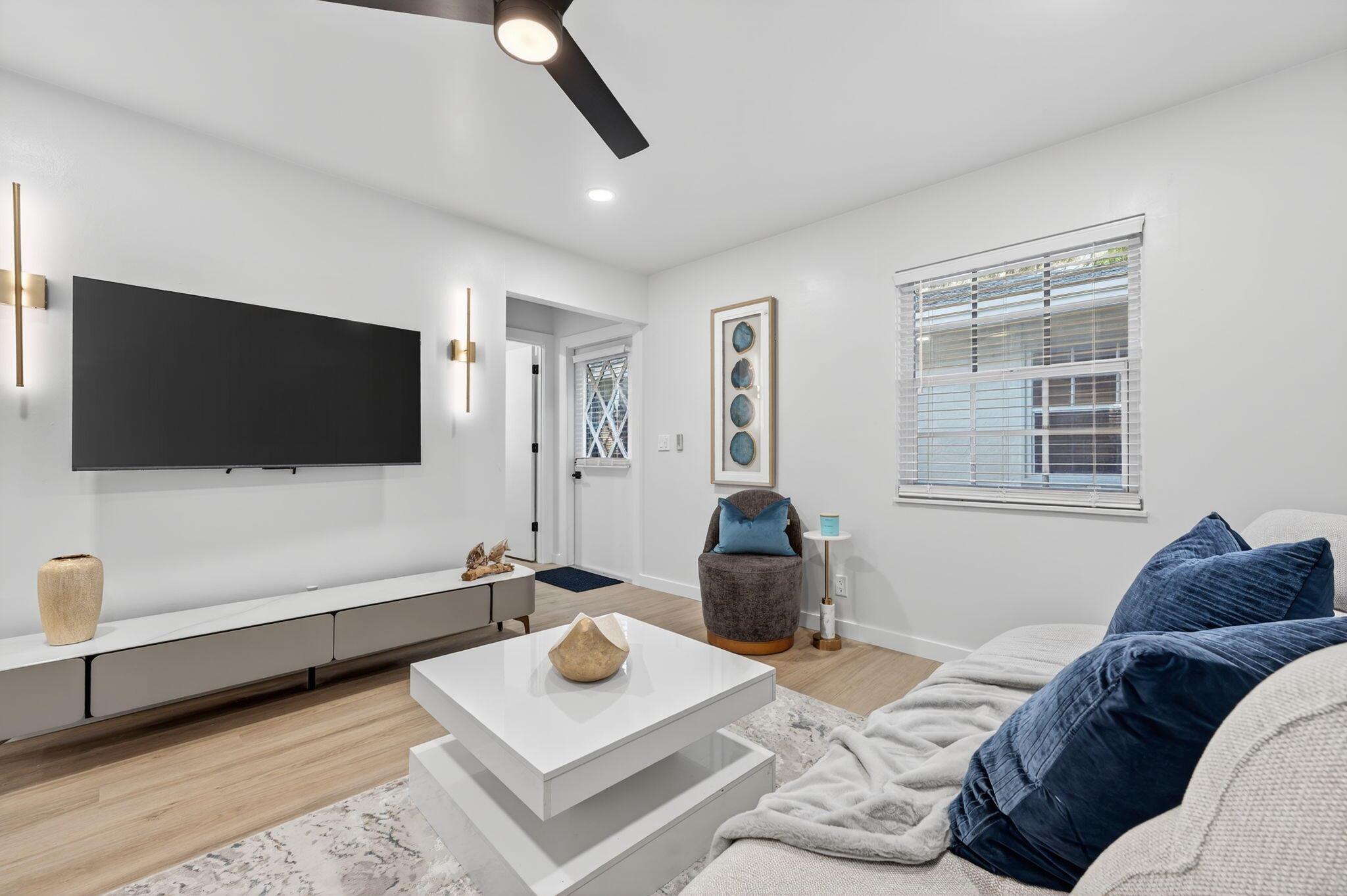 TROPIC ISLE - Residential Lease