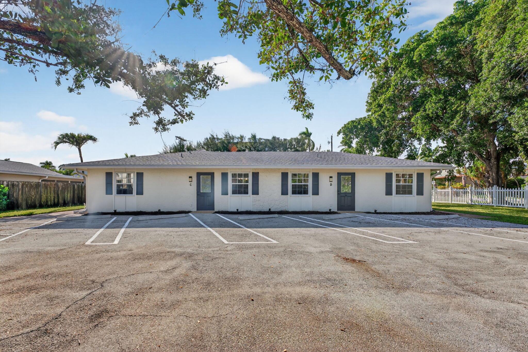 TROPIC ISLE - Residential Lease