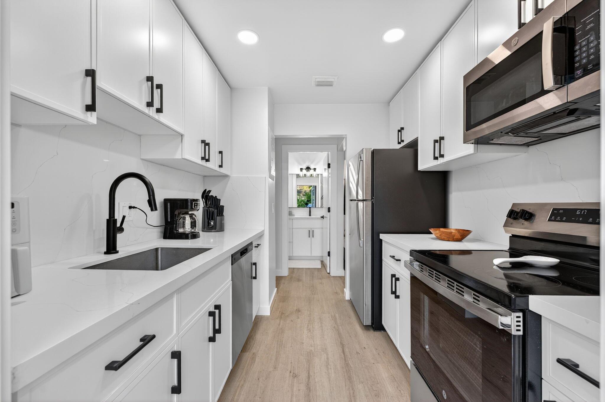 TROPIC ISLE - Residential Lease