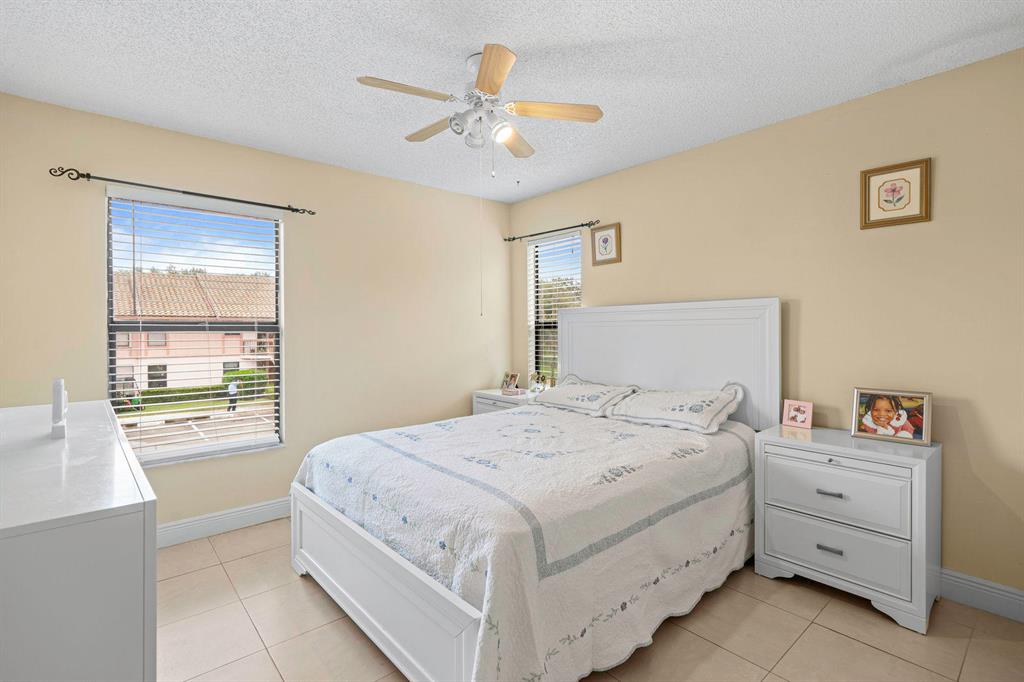 PARK AT WINDWOOD CONDO - Residential