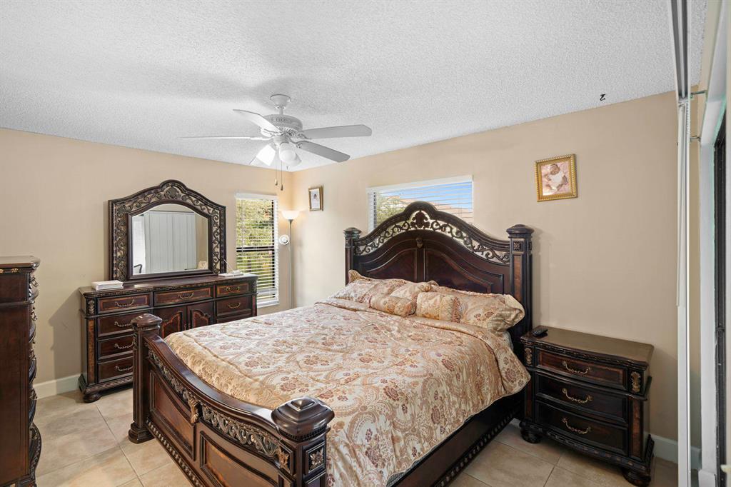 PARK AT WINDWOOD CONDO - Residential