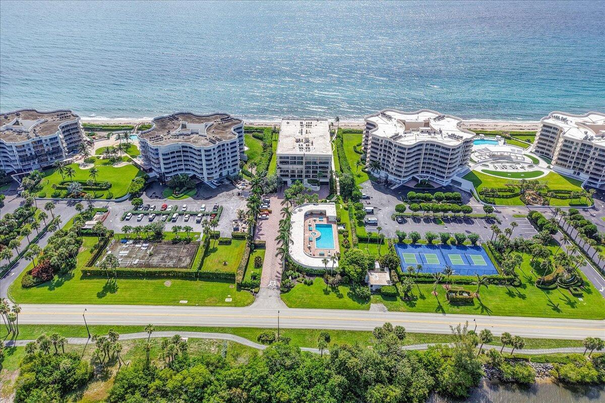 EMERAUDE CONDO - Residential