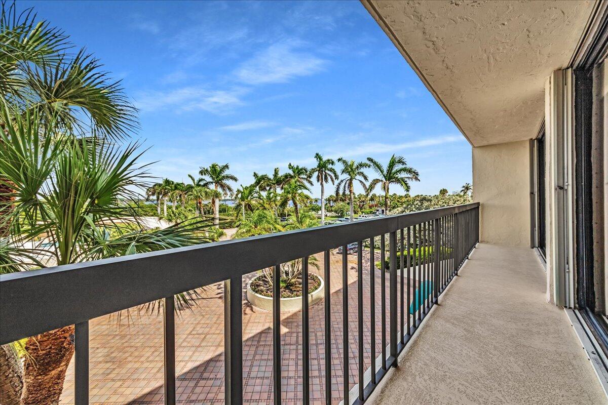 EMERAUDE CONDO - Residential