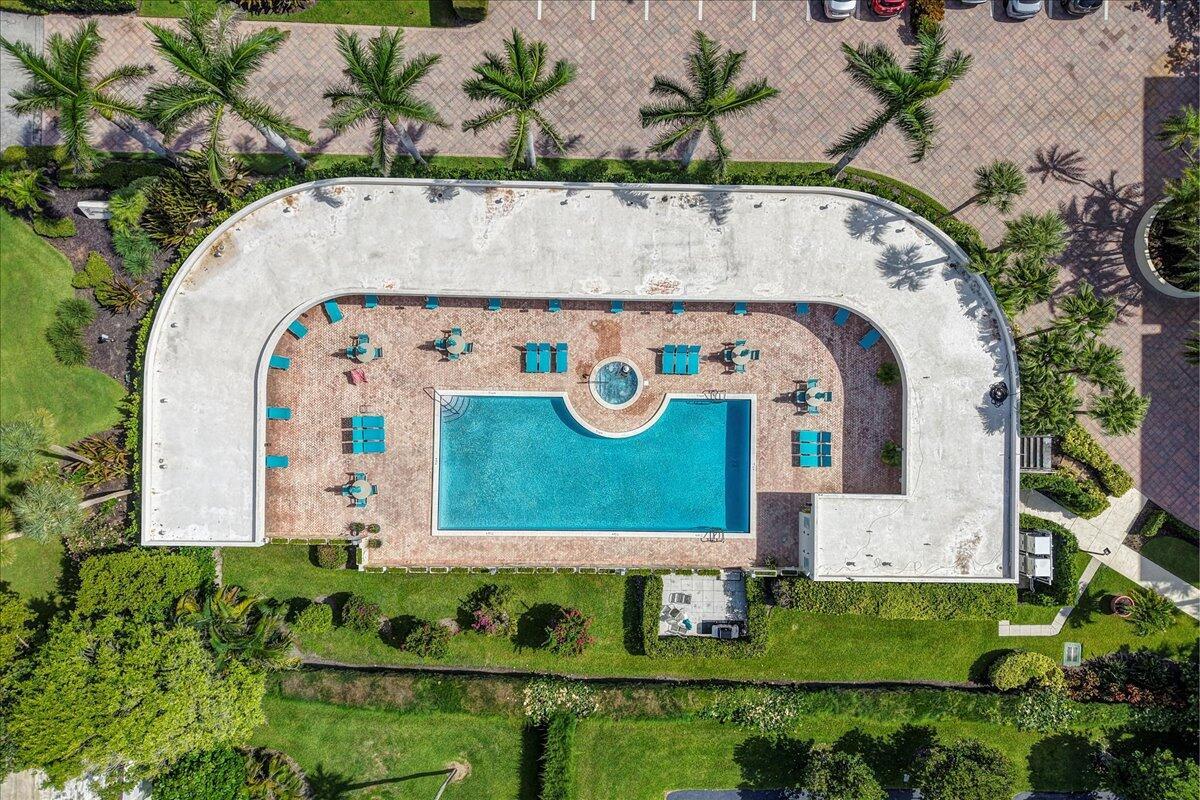 EMERAUDE CONDO - Residential