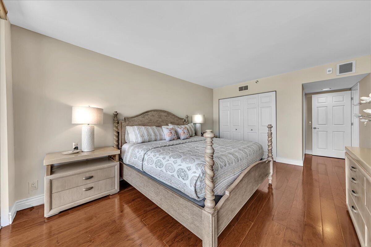 EMERAUDE CONDO - Residential