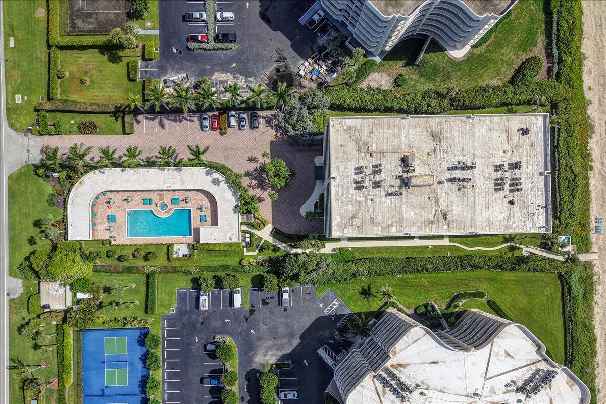EMERAUDE CONDO - Residential