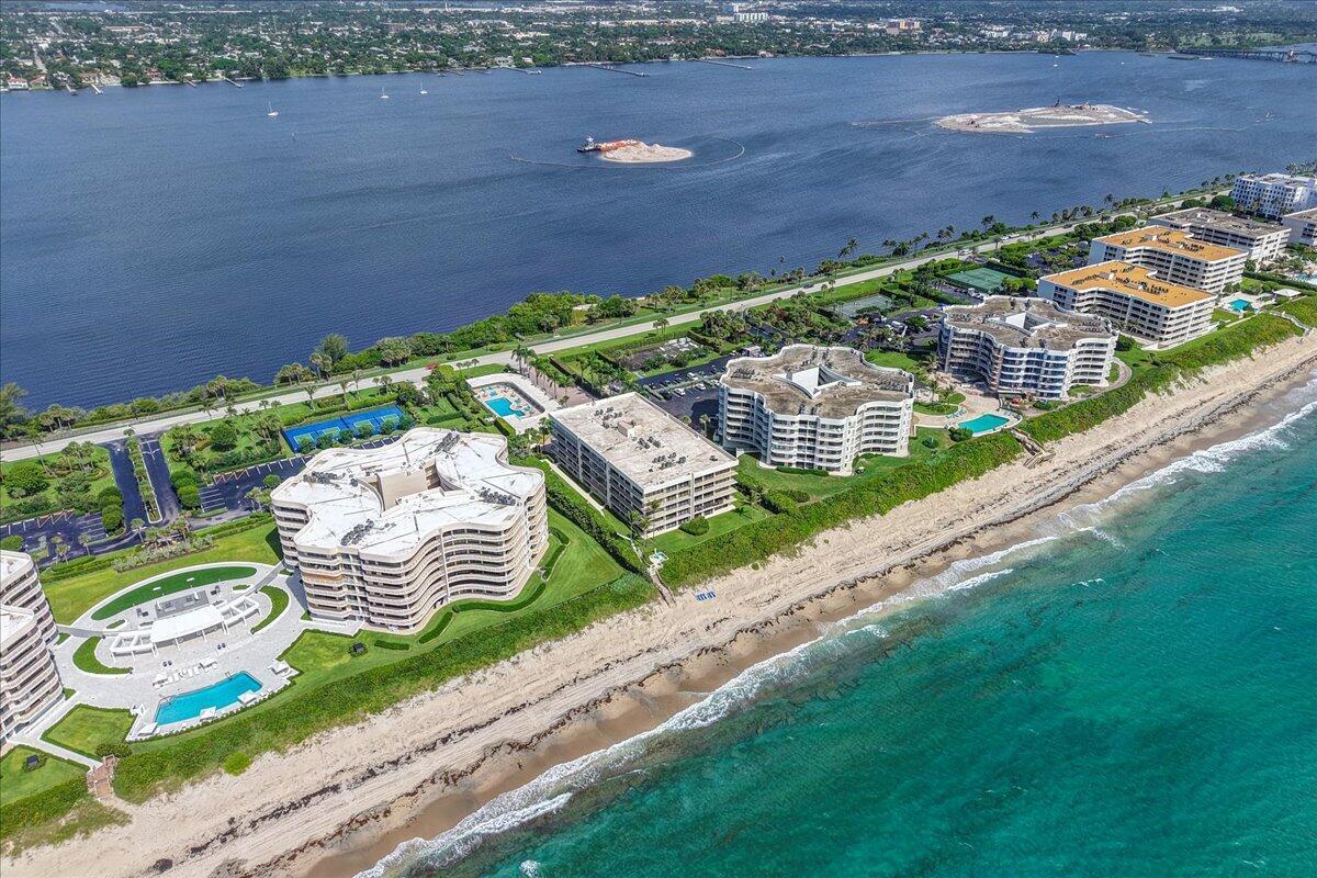 EMERAUDE CONDO - Residential