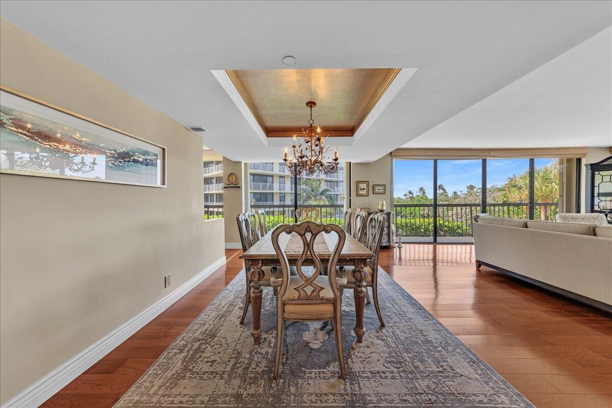 EMERAUDE CONDO - Residential