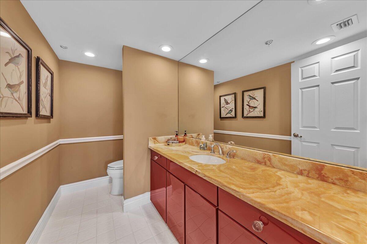 EMERAUDE CONDO - Residential