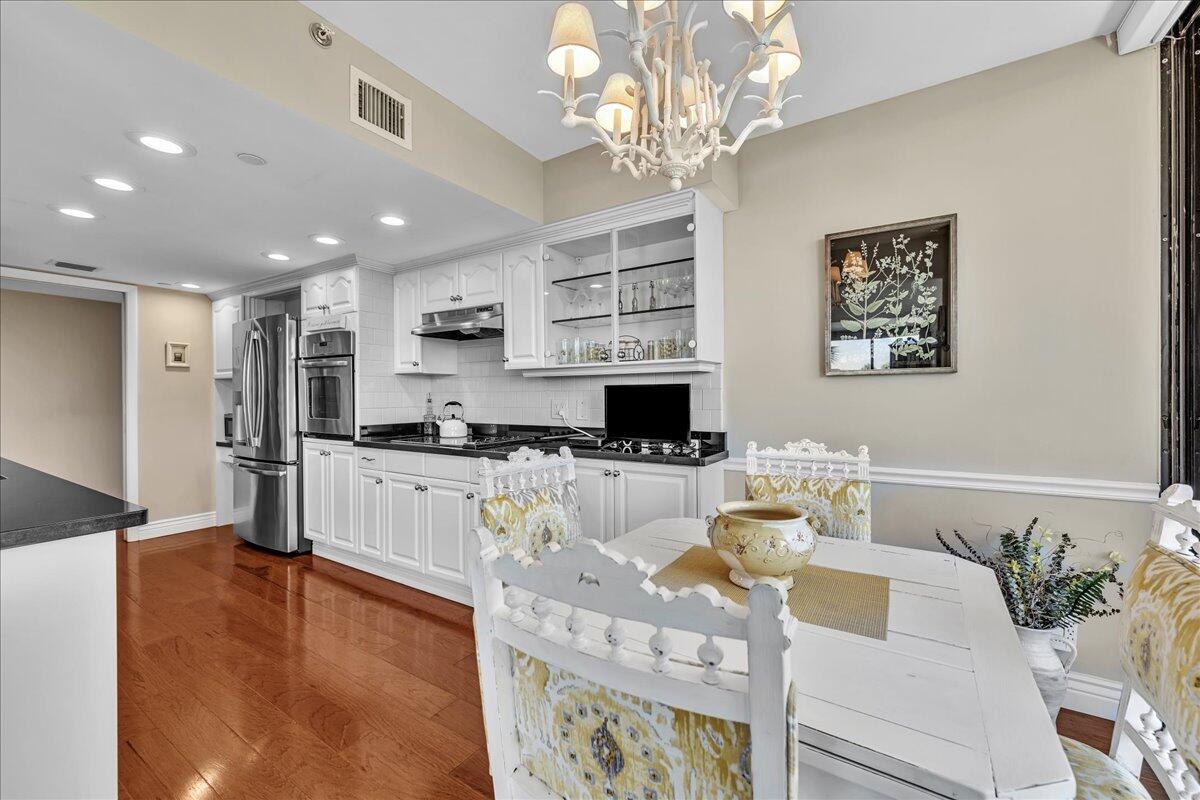 EMERAUDE CONDO - Residential