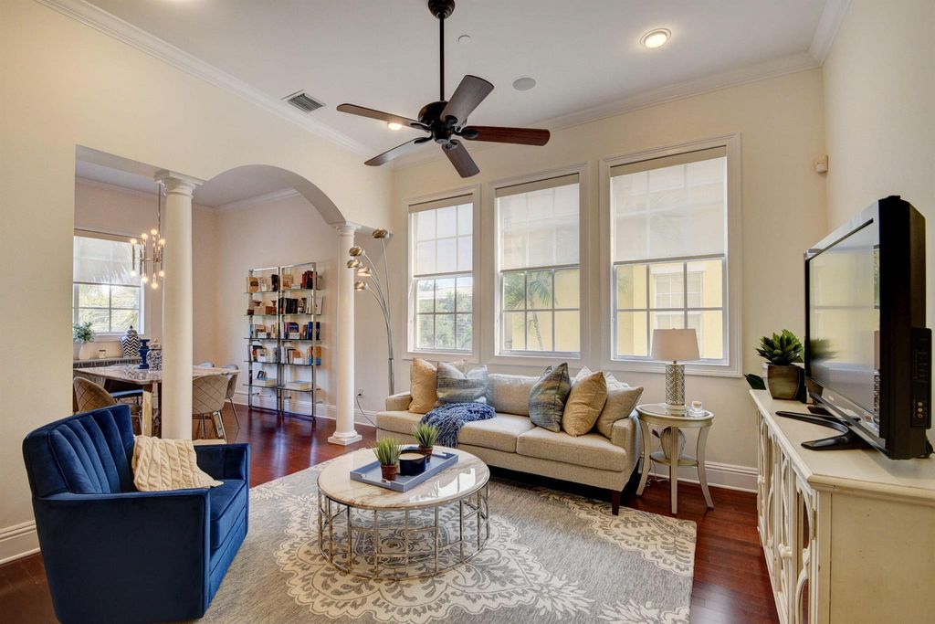 Photo of 285 SE 6th Avenue #I, Delray Beach, FL 33483 (MLS # R10978465)