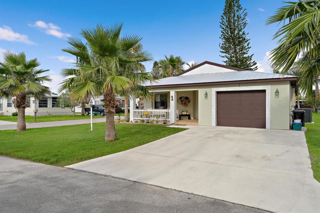 Photo of 1 Rio Verde Way, Port Saint Lucie, FL 34952 (MLS # R10637468)