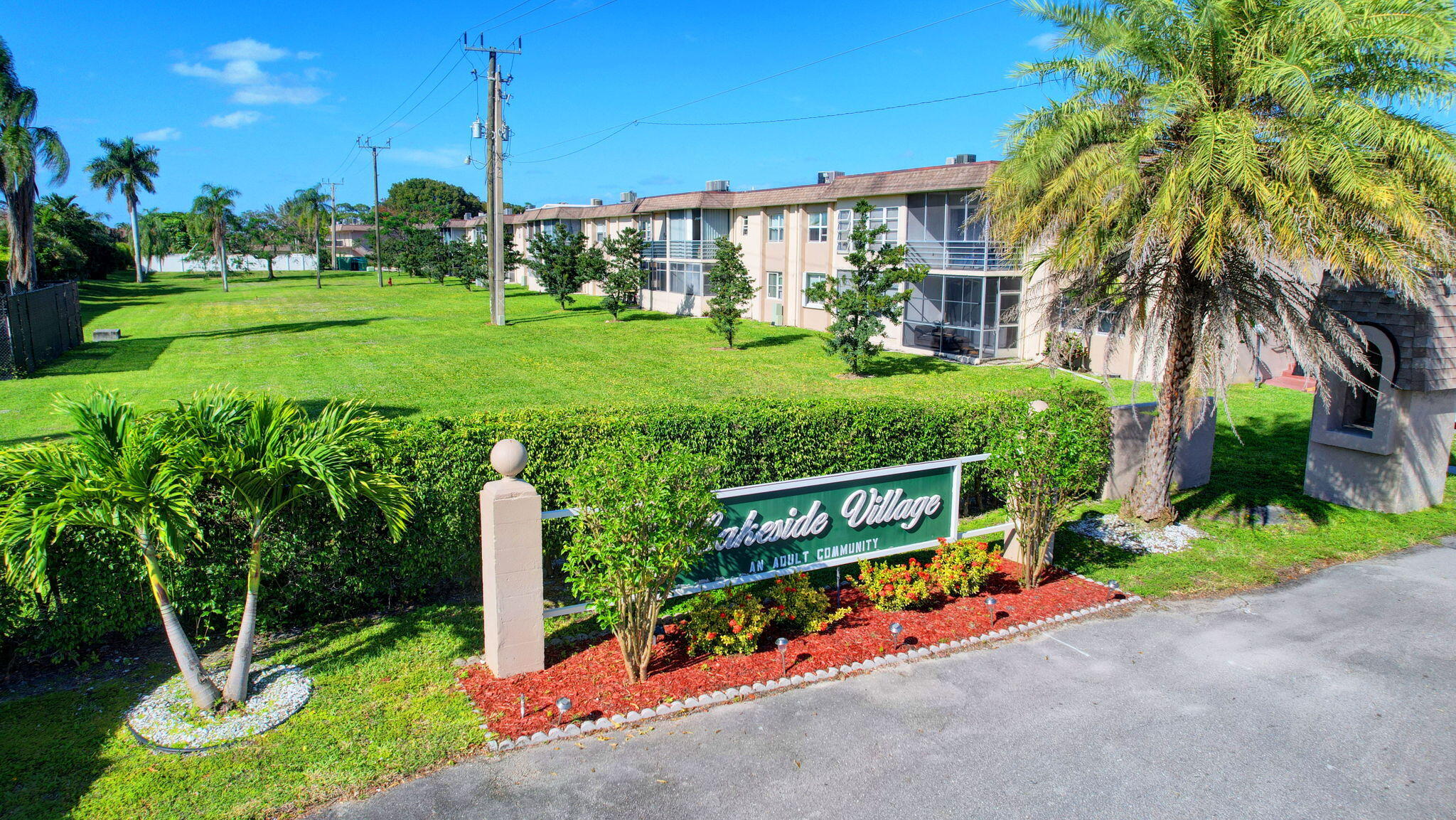 LAKESIDE VILLAGE CONDO 2 - Residential