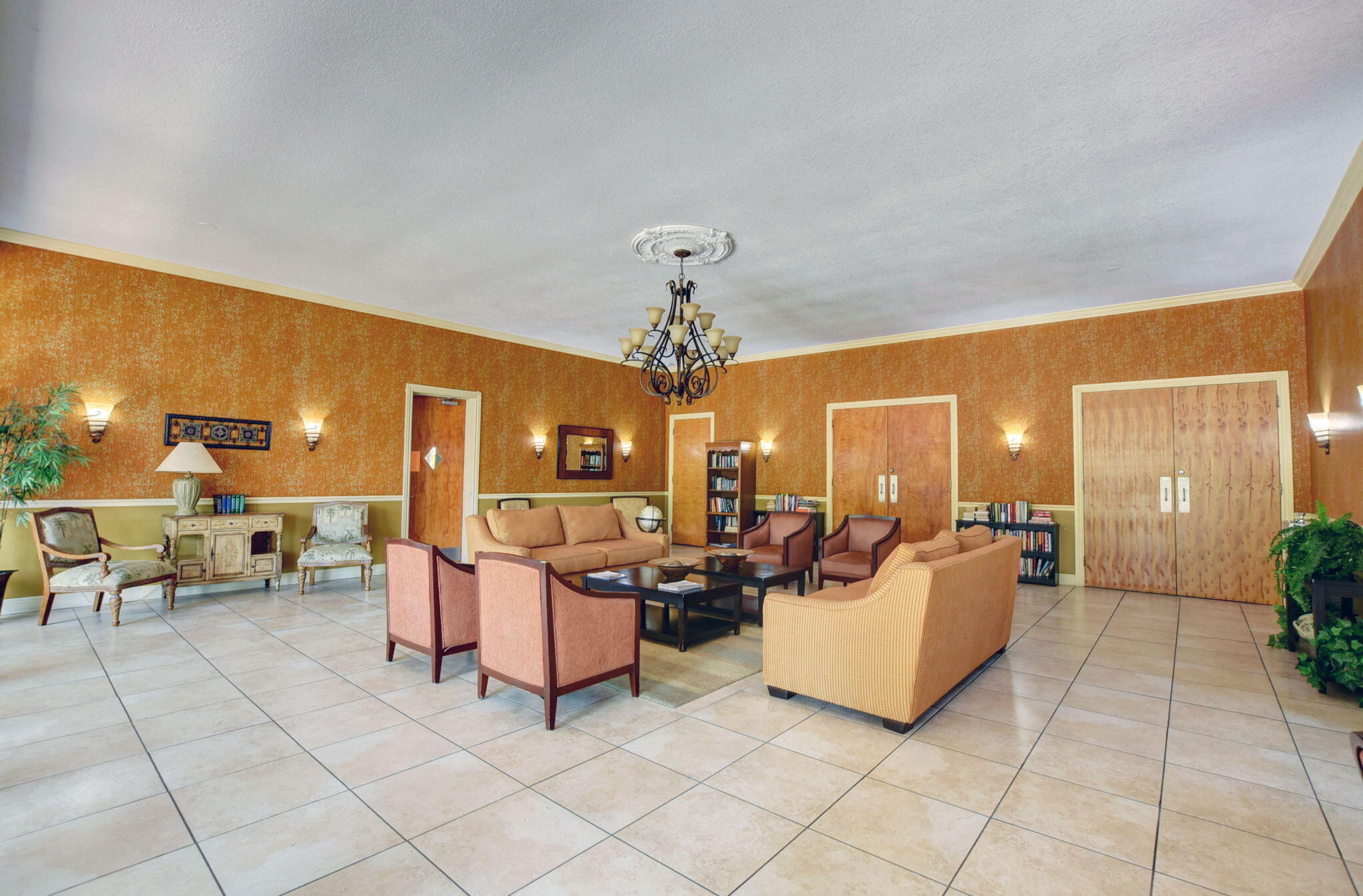 LAKESIDE VILLAGE CONDO 2 - Residential