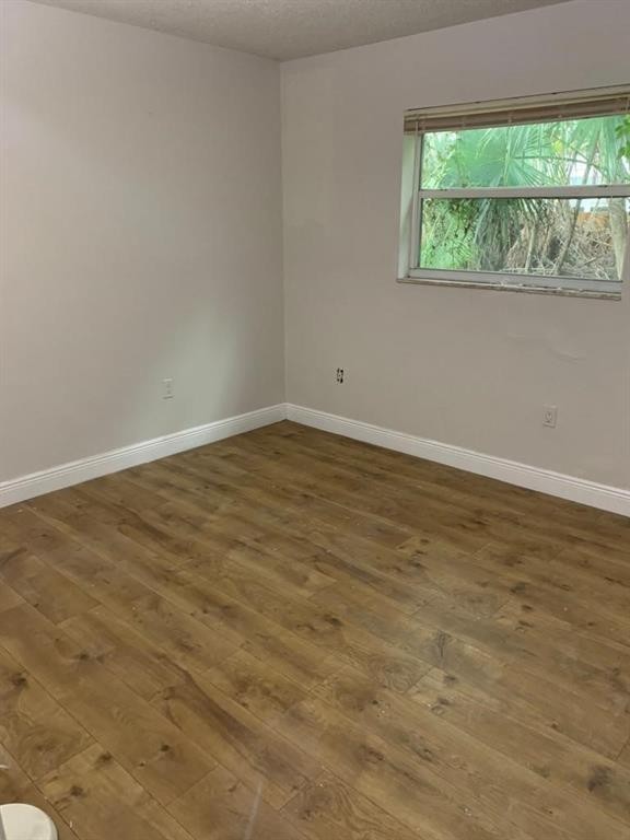 SUNRISE GOLF VILLAGE SEC - Residential Lease